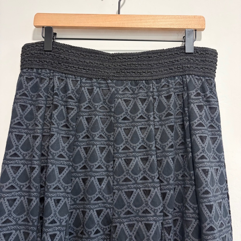 Lapis Pull On Waist Geometric Midi Skirt - Picture 9 of 11
